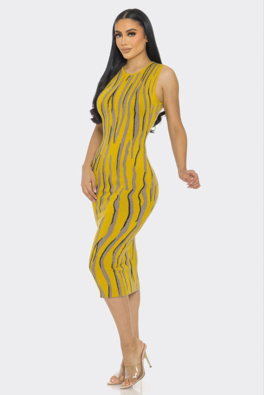 Printed Sweater Midi Dress - Elegant Long Sleeve Knit Bodycon