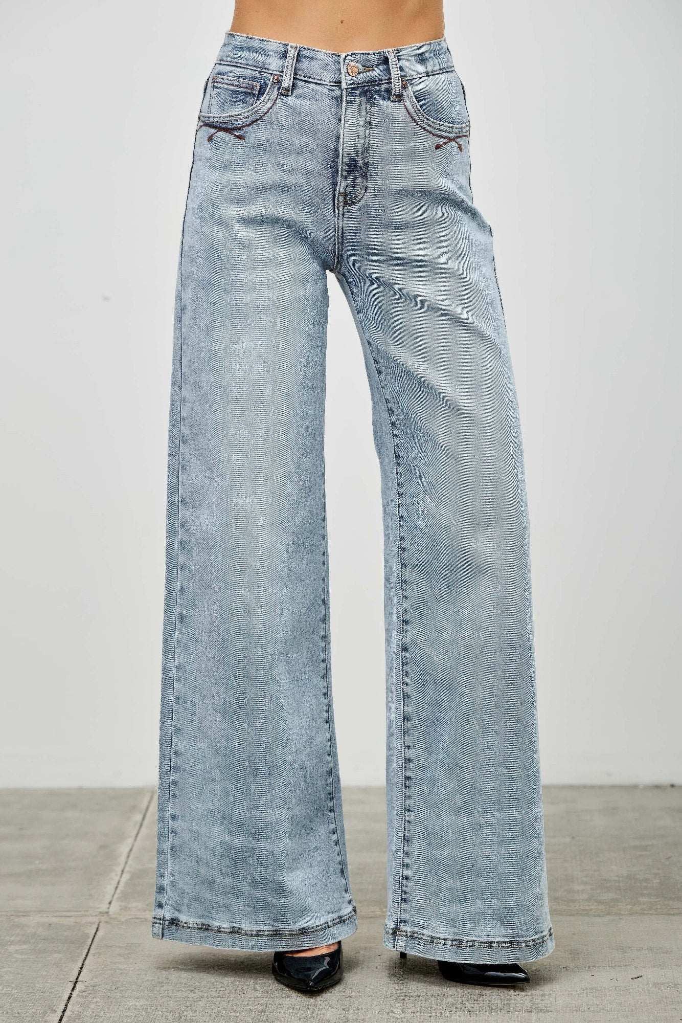 Women's High Rise Wide Leg Jeans
