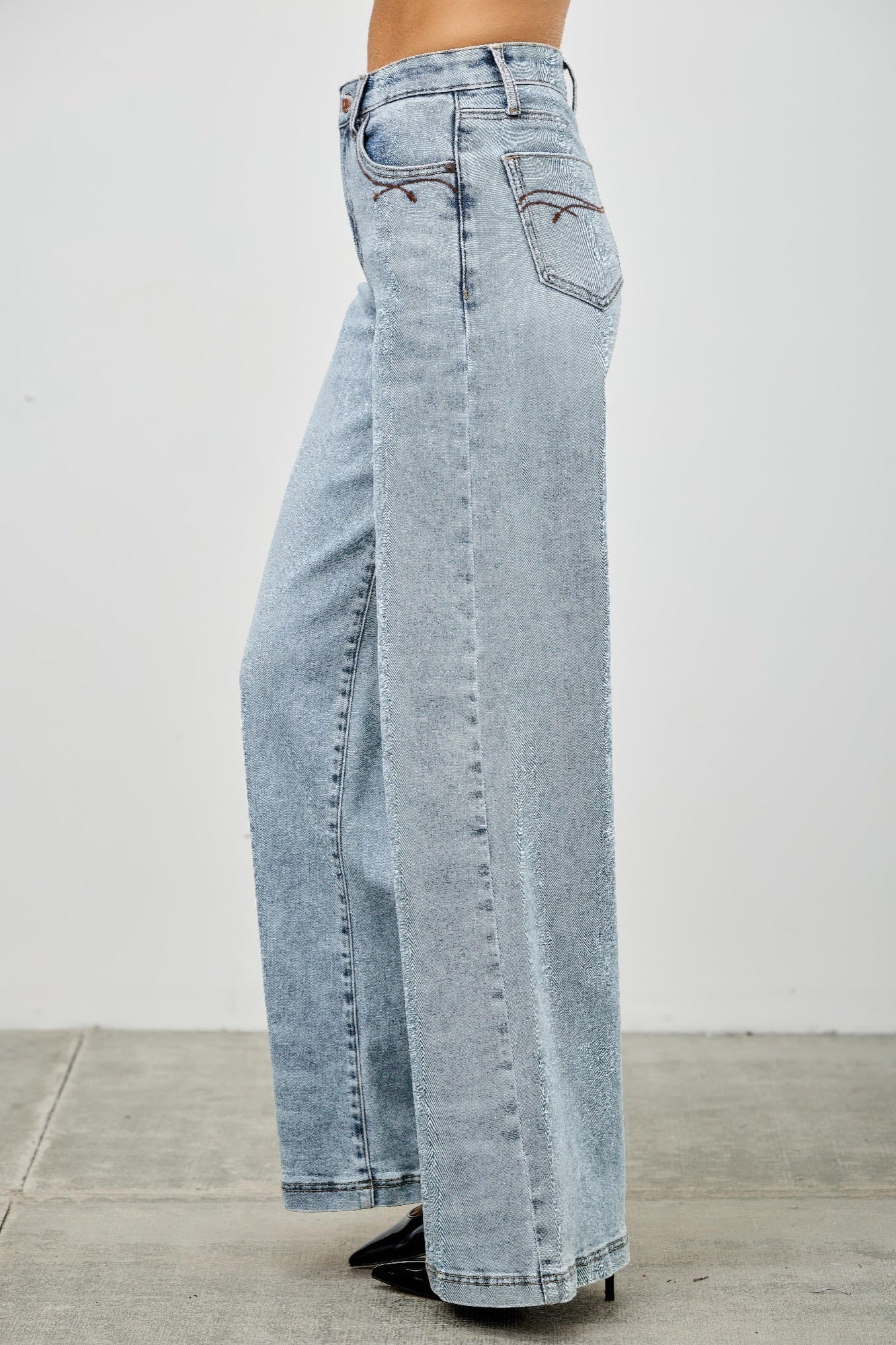Women's High Rise Wide Leg Jeans