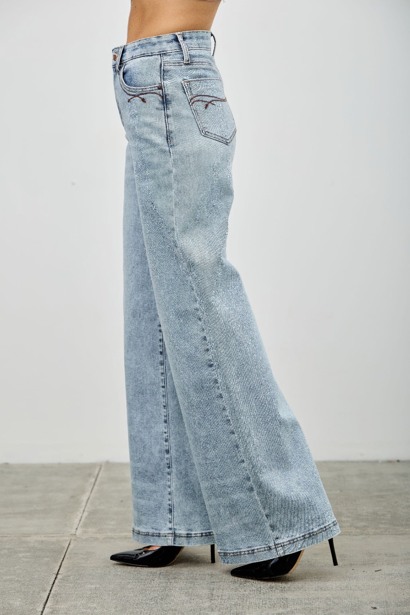 Women's High Rise Wide Leg Jeans