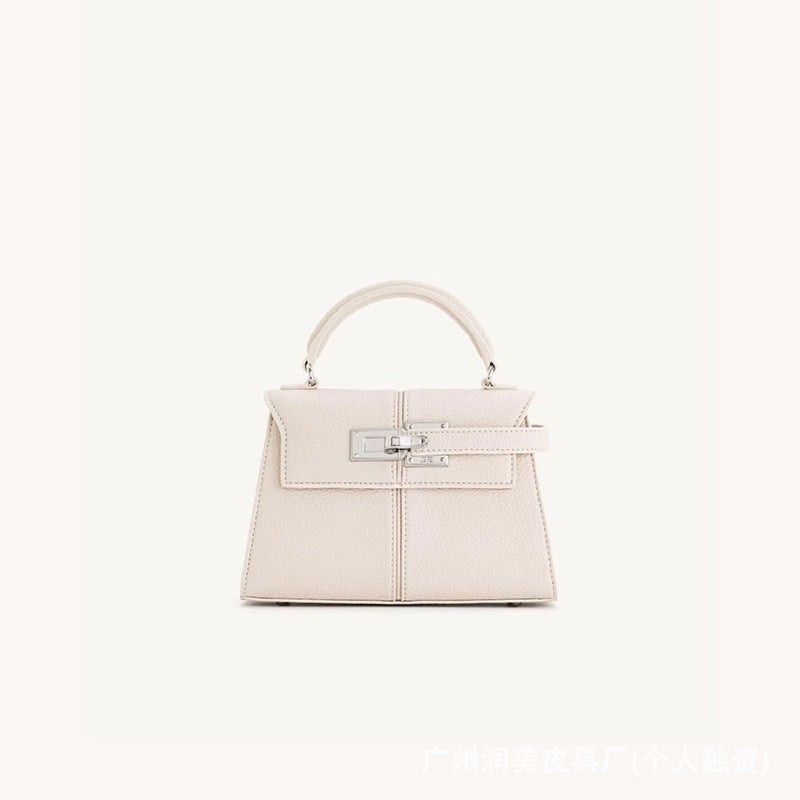 Trapezoidal Leather Shoulder Bag – Structured Luxury Crossbody Handbag