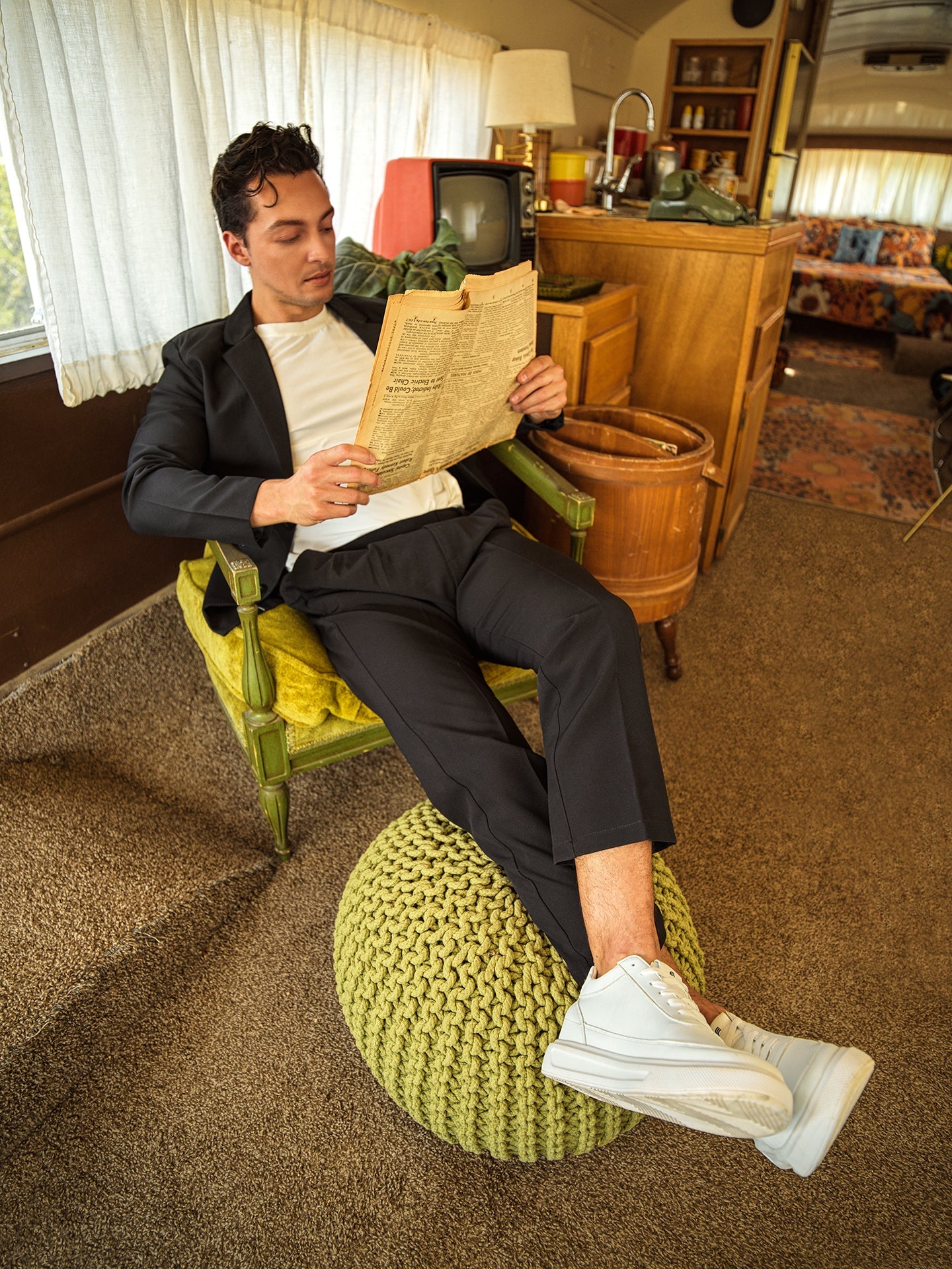 CALTO Men's Height-Increasing Lightweight Sneakers in White